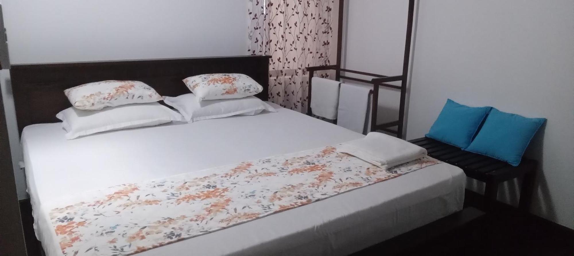 Bliss Lake, Holiday Bungalow, Thissawewa Анурадхапура Екстериор снимка